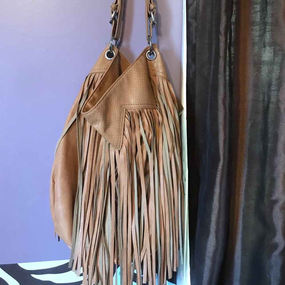 Fridge shoulder bag.